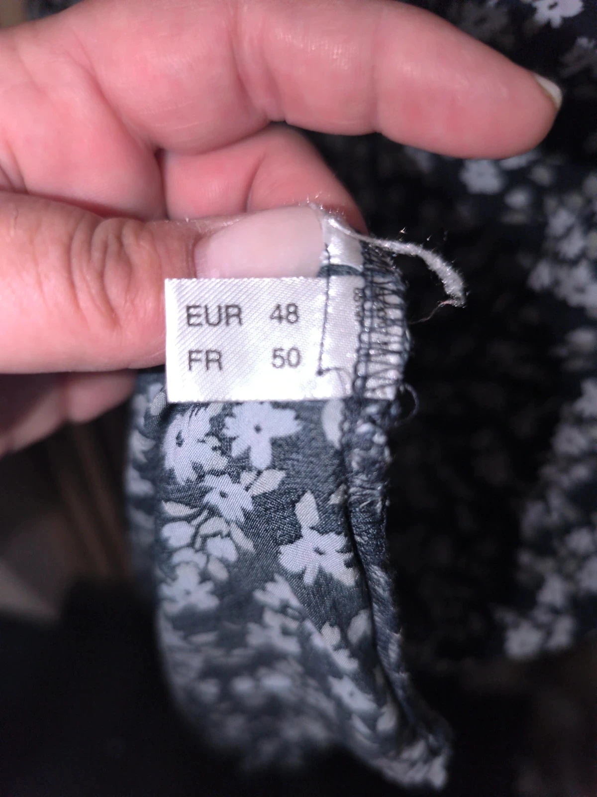 Yessica C&A black and white size 50 floral flowy blouse – photo 3